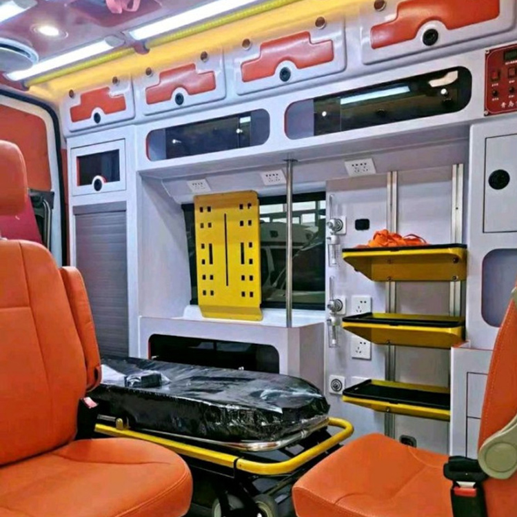 奉节长途救护车护送病人租赁价格